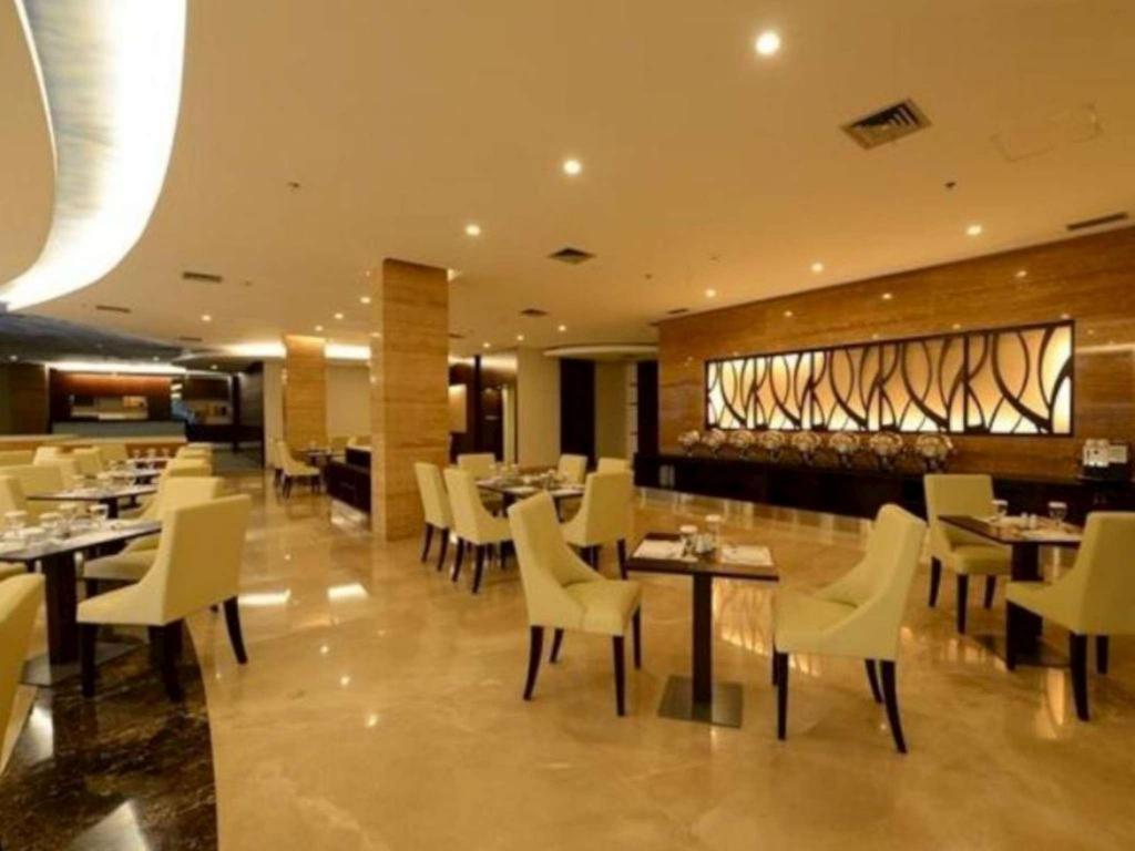 Hotel Falatehan ג'קרטה מראה חיצוני תמונה